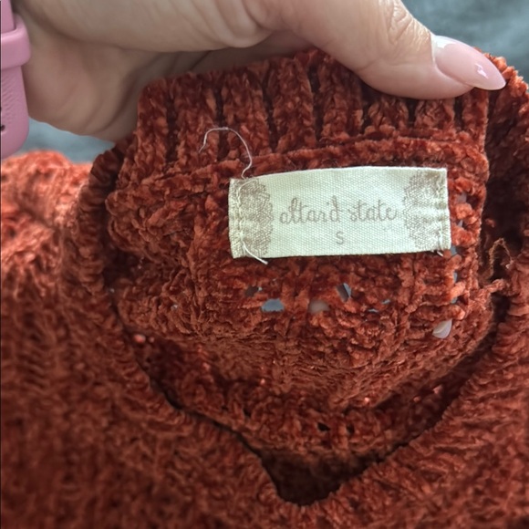 Cozy Rust Sweater - Picture 4 of 4